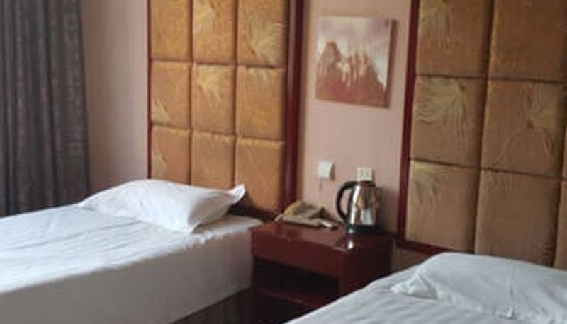 Zimmer - Junyi Chain Hotel (Tongliao Horqin District Railway Station North Square Store)