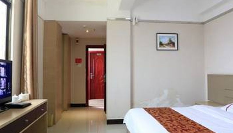 Camera - Yakang · Light Luxury Theme Hotel (Hailv Duty Free City Branch)