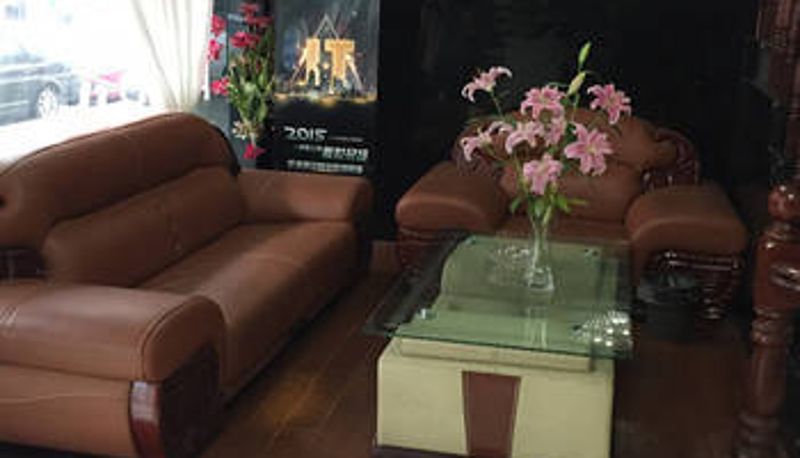 Sala - Crown Business Hotel