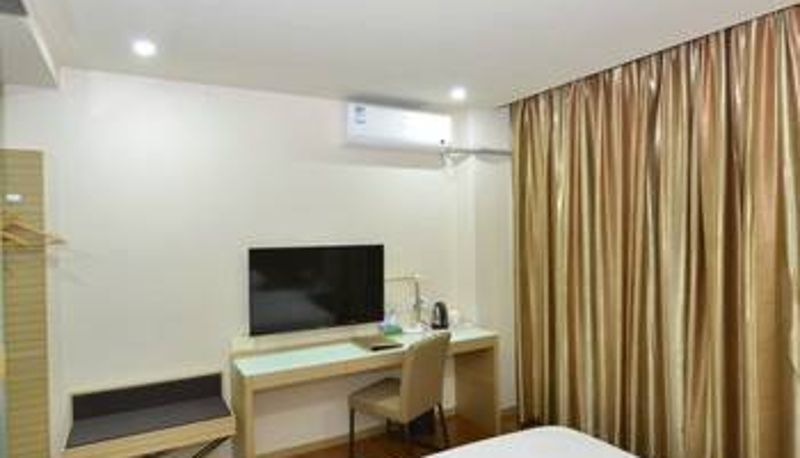 Zimmer - Star World Hotel (Zhongshan Lihe Plaza)