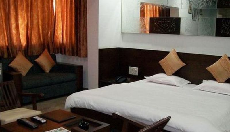 Superior room (single) - Hotel Palm View Residency