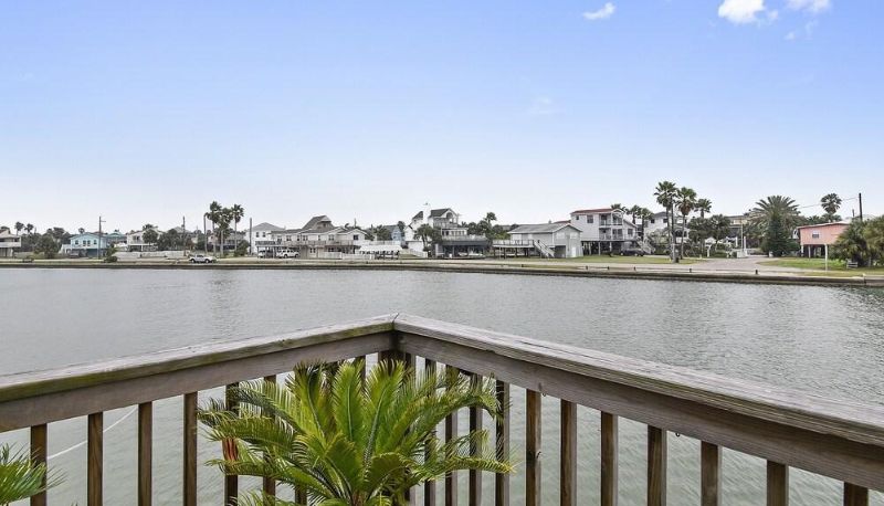 Camera con balcone - Prager Bay View 3 Bedroom Home