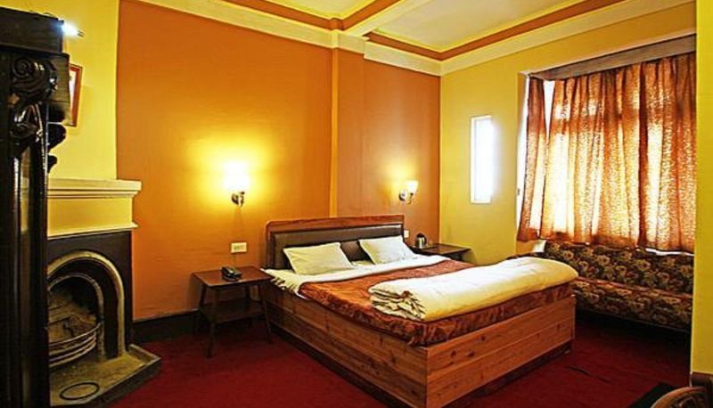 Info - Hotel Pineridge