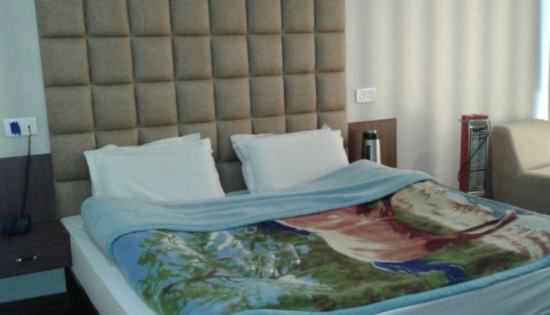 Info - Hotel Holiday Inn
