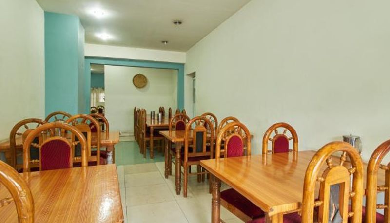 Breakfast room within the restaurant - HIGHRANGE  INN