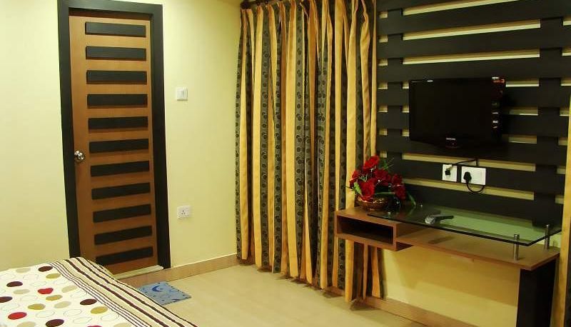 Info - The Amarjeet Hotel