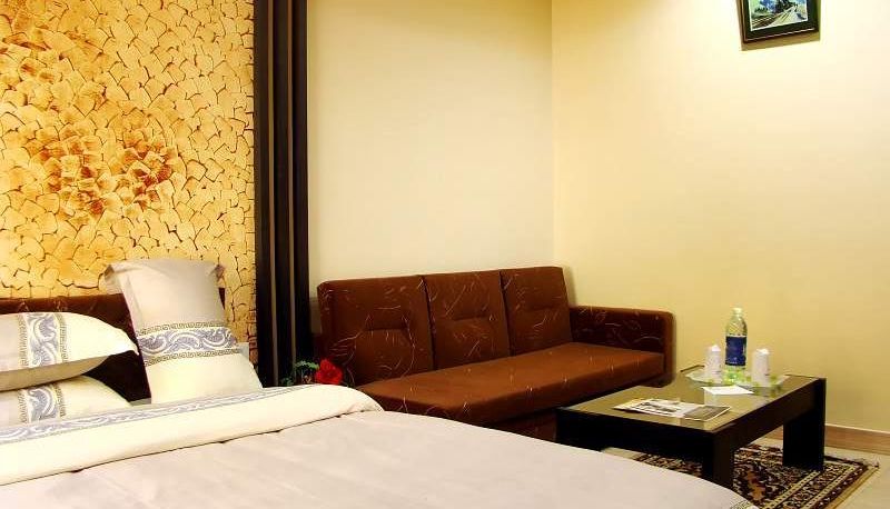 Info - The Amarjeet Hotel