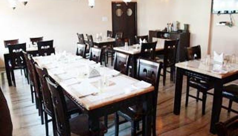 Sala śniadaniowa w restauracji - Hotel Tamarind - Mangan - 65 km from Gangtok