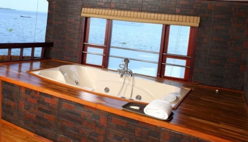Información - Grand Nirvana Ultra LuxuryJacuzzi House Boat