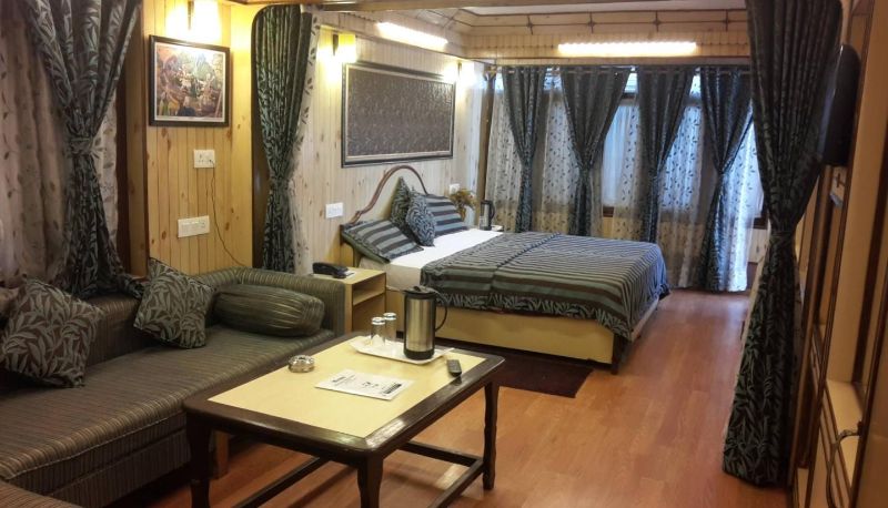 Info - Hotel Maharaja