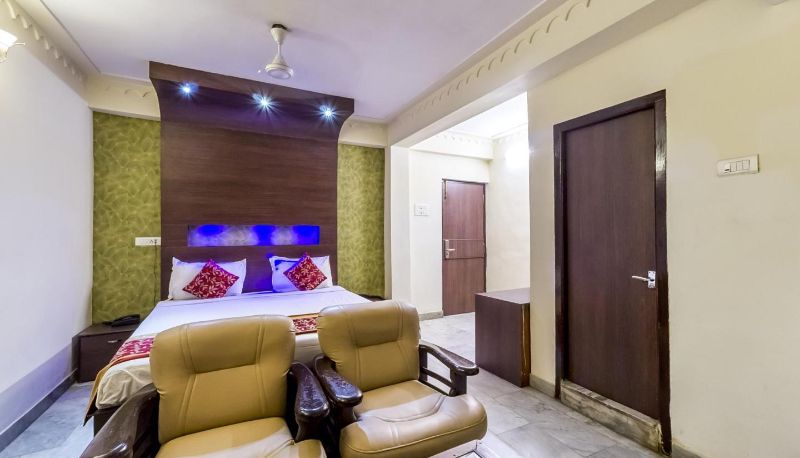 Info - Hotel Bhimaas