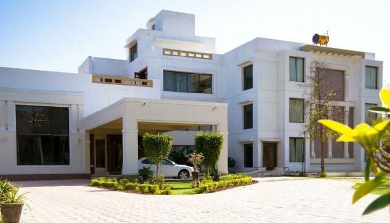 Informacje - Lariya Resort