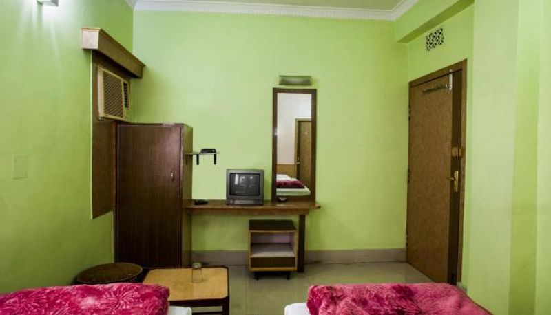 Info - Hotel Sharda