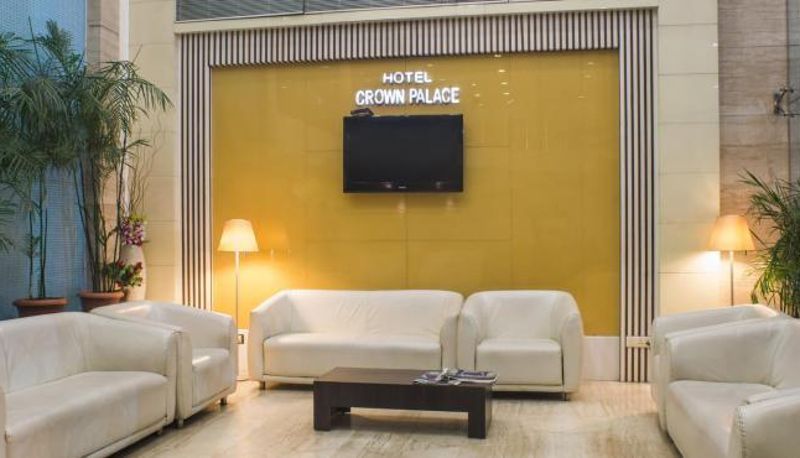 Info - Hotel Crown Palace