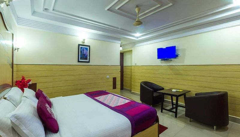 Info - Hotel Prakaash Palace