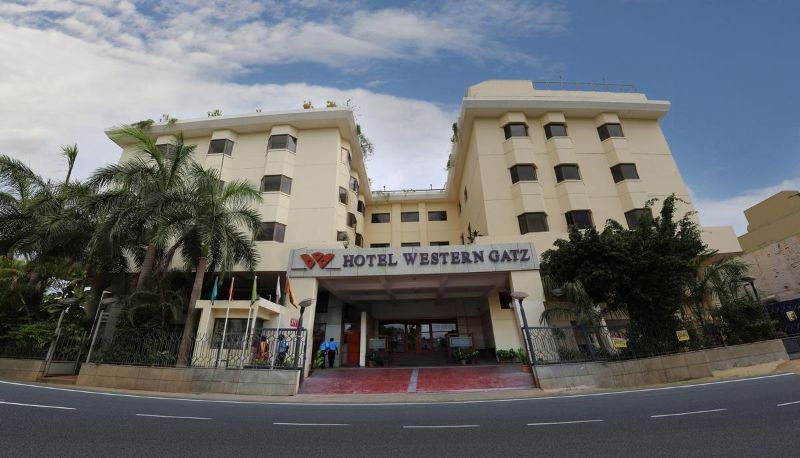 Información - Hotel Western Gatz