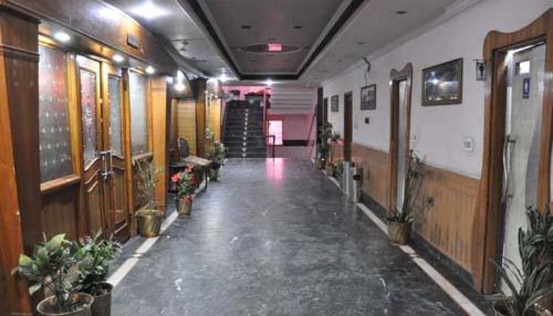 Sala - Hotel Mukut Mahal