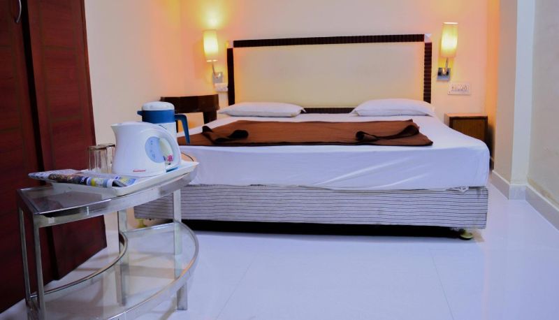 Info - Hotel Shreenath Palace