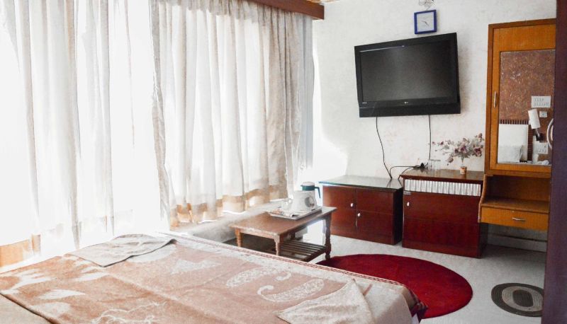 Info - Hotel Shreenath Palace
