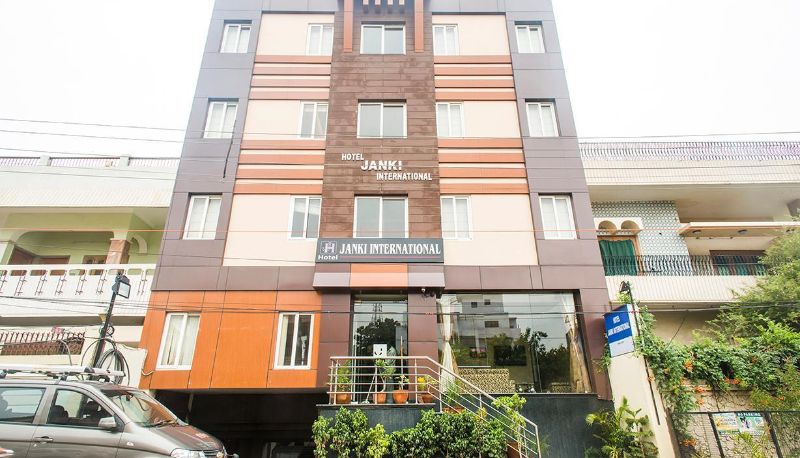 Información - Hotel Janki International