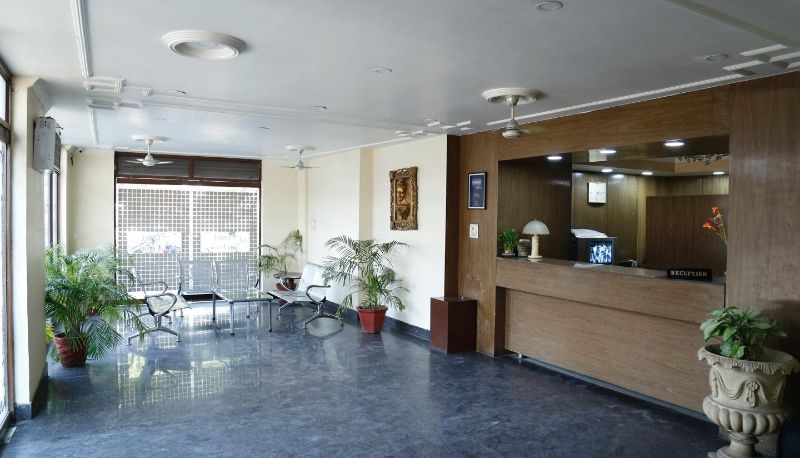 Información - HOTEL TAJ INN