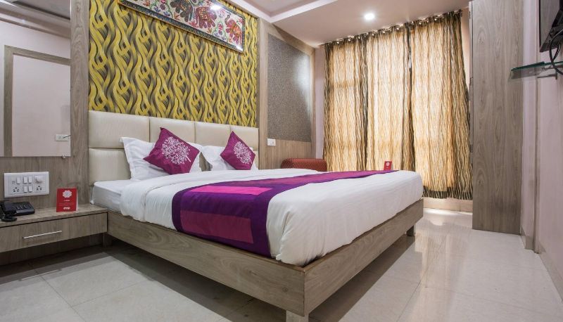 Info - HOTEL AAMANTRAN AVENUE