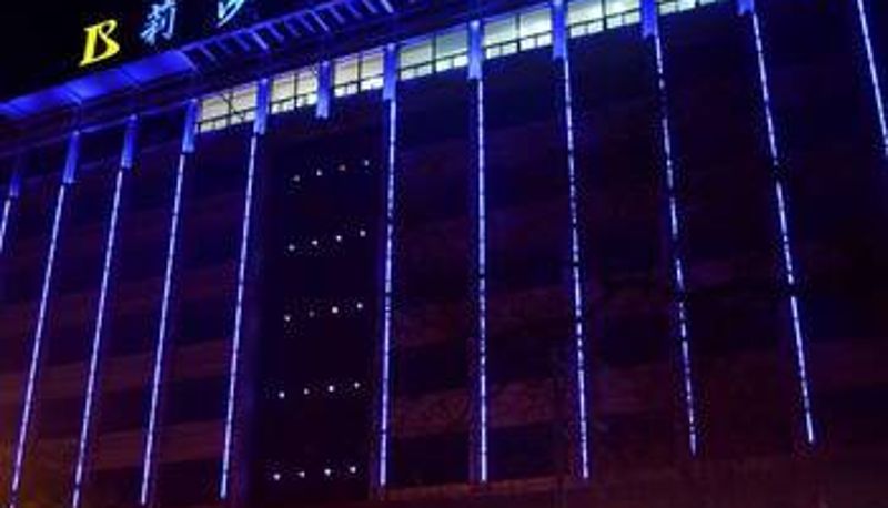 Widok na zewnątrz - Lisha Hotel