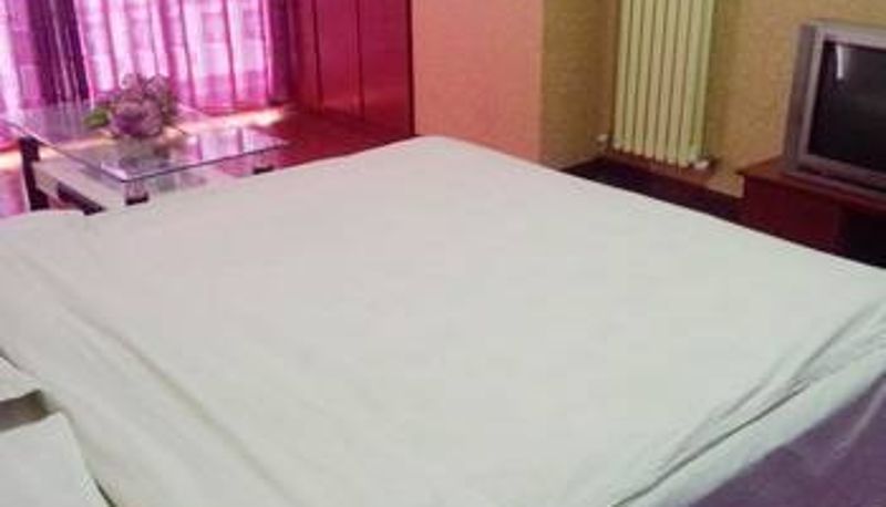 Room - Dongfang Hotel