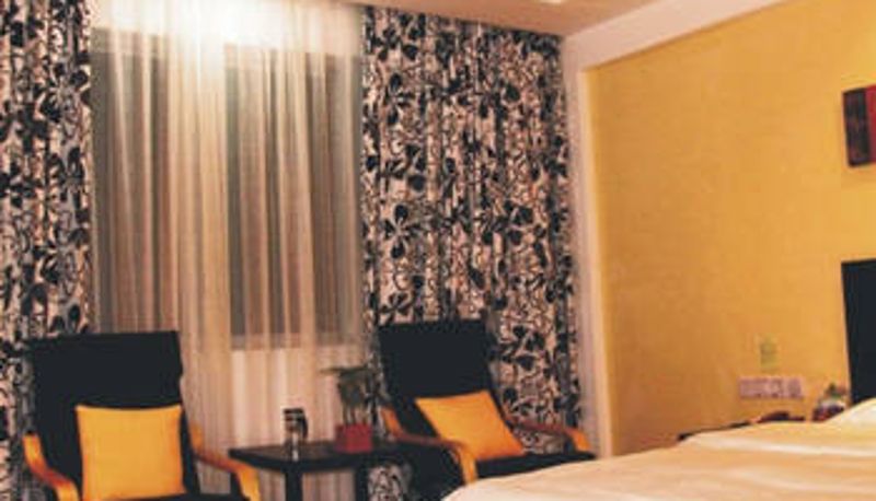 Camera - Yangguang Holiday Hotel