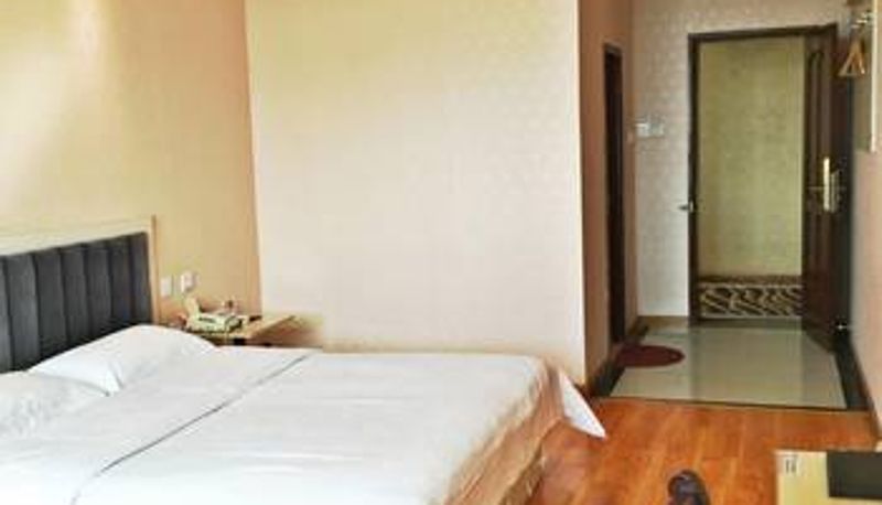 Camera - Super 8 Hotel