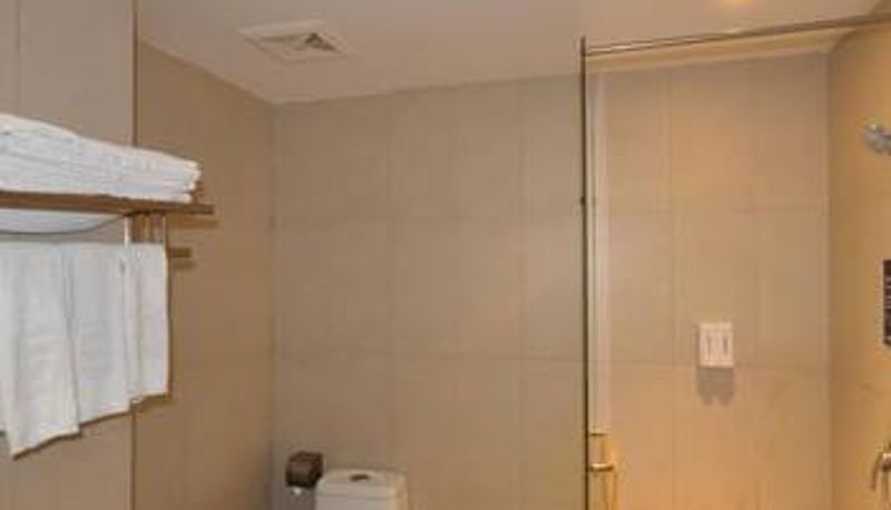 Zimmer - Friday · Business Travel Express Hotel (Jiaozuo Dennis Branch)
