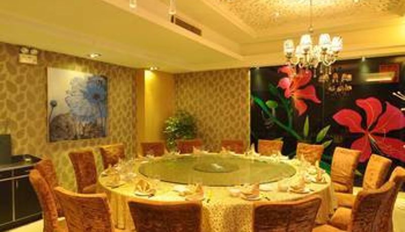 Breakfast room within the restaurant - Tian Xing Hotel