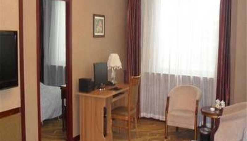 Zimmer - Jingang Business Hotel