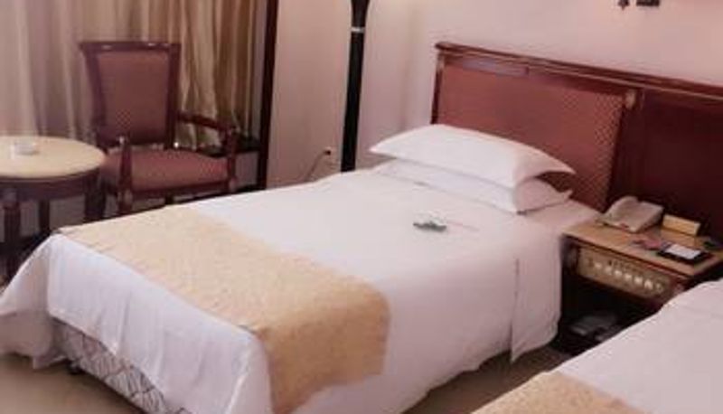 Room - 洛阳牡丹青年酒店
