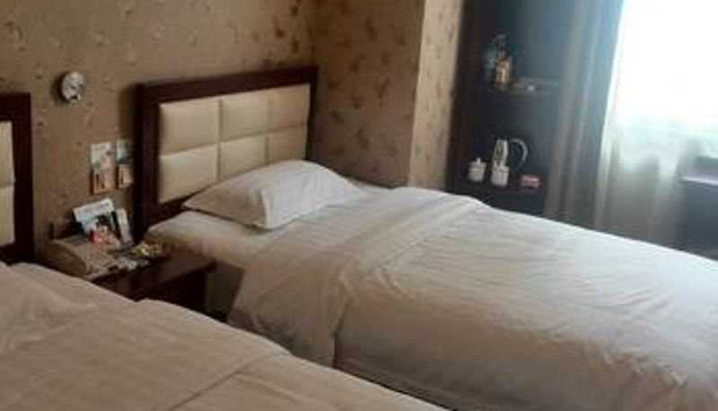 Room - Home Inn - Anshan Lishan District Government Park Cloud Hotel
