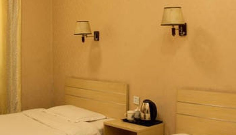 Camera - Jiaozuo Gentleman Hotel - Complimentary Railway Station Pickup