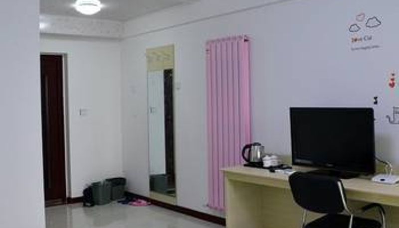 Camera - Luoyang Sleep Man Inn