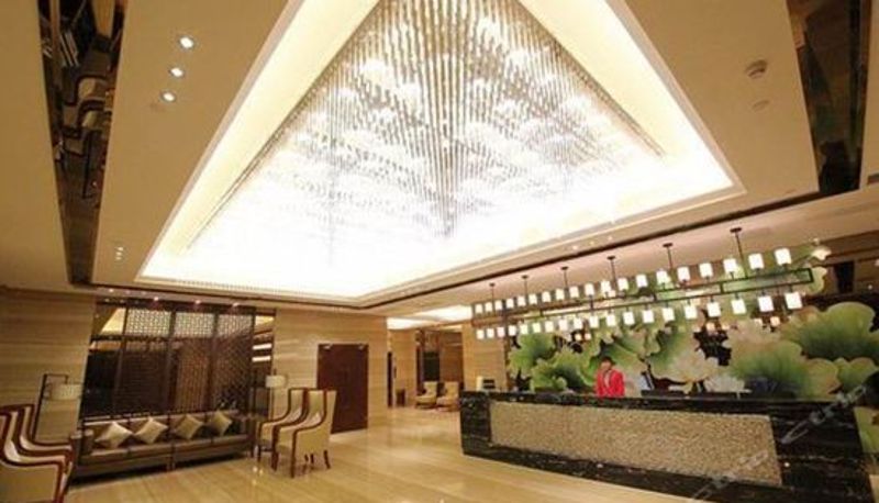 Recepción - Spring Hotel