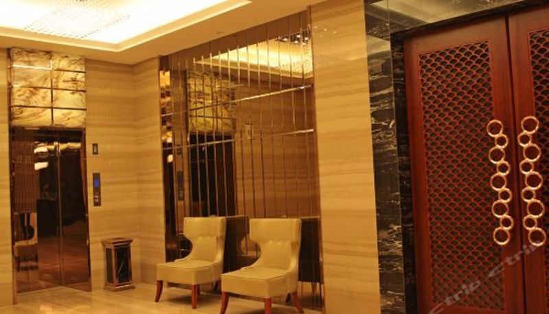 Recepción - Spring Hotel