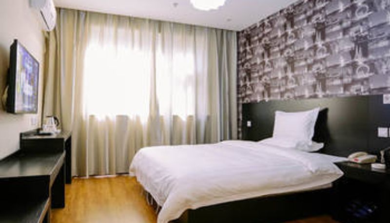 Room - City 118 Hotel