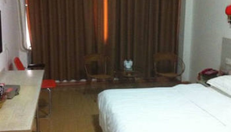Zimmer - Rongxian Changjiang Business Hotel