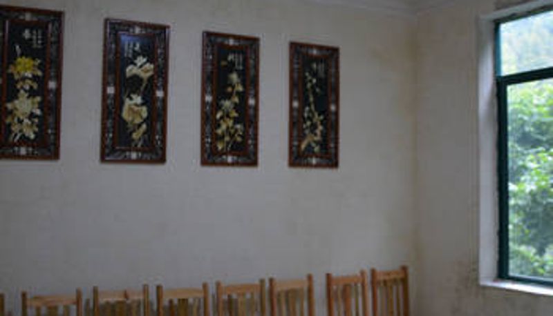 Sala śniadaniowa w restauracji - 东江湖沐阳湾美景农庄