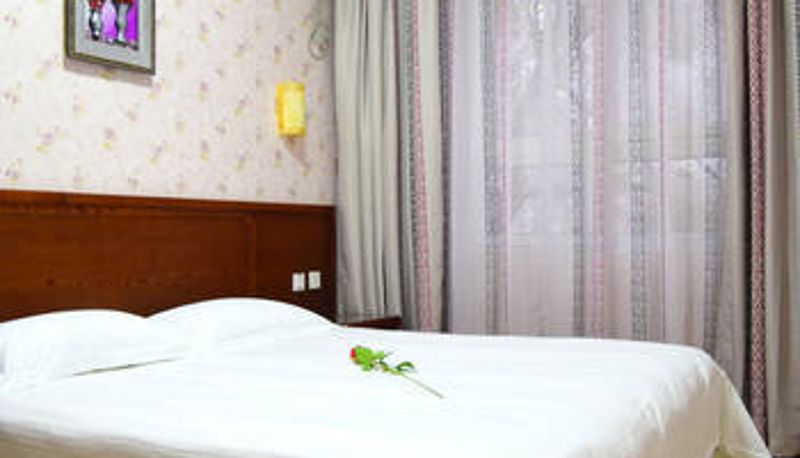 Zimmer - 雅客e家精品酒店(石家庄新百广场店)