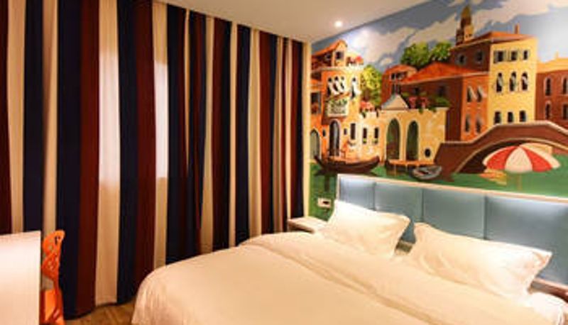 Kamer - Haotian Theme Hotel (De Siqin Plaza Branch)