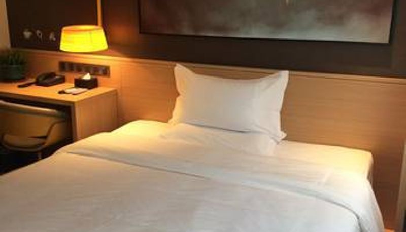 Camera - West Lake Hotel (Shaoyang Central Hospital High Speed Rail Station Store)