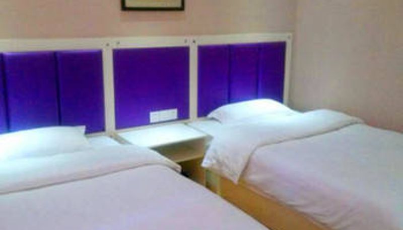 Zimmer - ConocoPhillips Holiday Inn