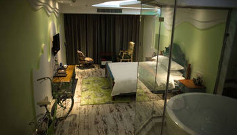 Habitación - REVOLVER HOTEL