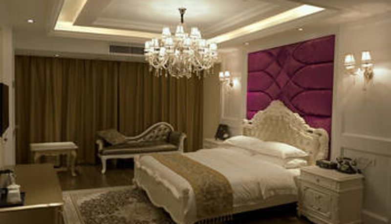 Habitación - REVOLVER HOTEL