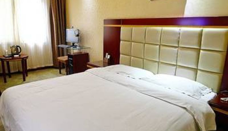 Camera - Marriott Times Hotel (Railway Station Store)