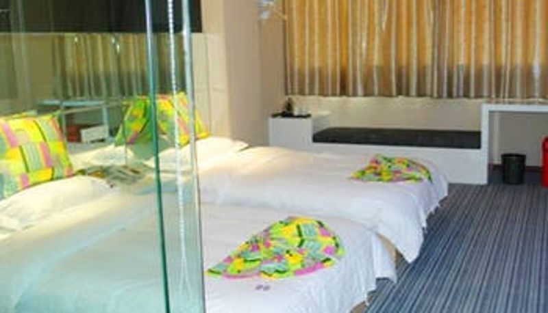 Camera - Pinrui Business Hotel